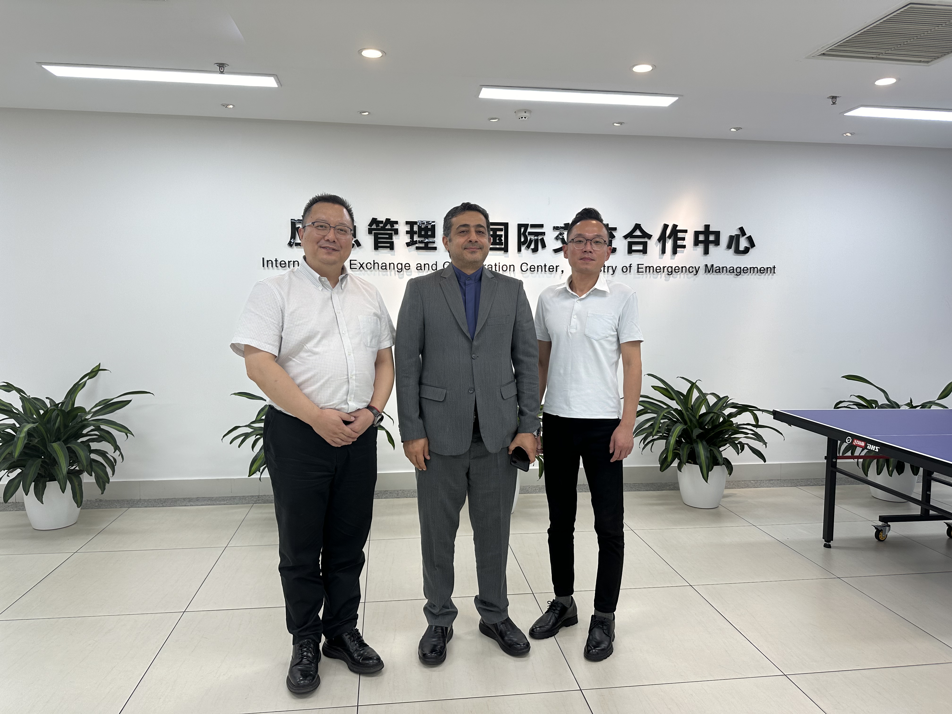 伊朗伊斯兰共和国一等参赞艾斯玛尔扎戴造访2024中国国际应急治理展览会主理单位 新闻资讯 第2张